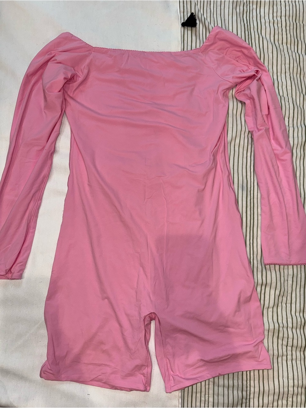 SKIMS BUBBLEGUM Long Sleeve Body Romper
